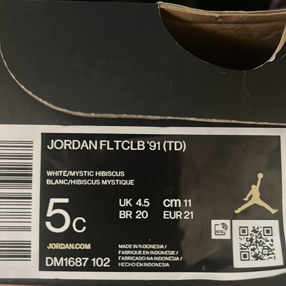 JORDAN SHOES FLTCLB’91 SIZE 5C - Picture 3 of 3